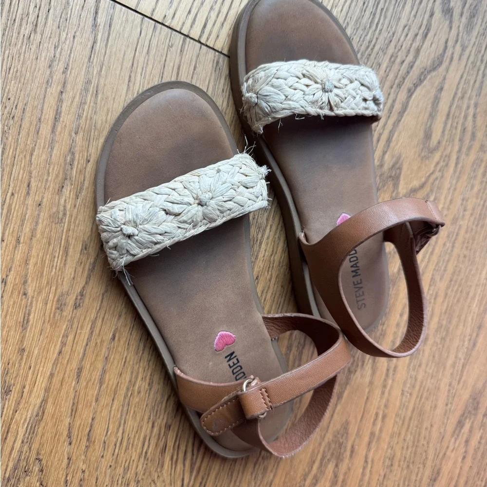 Steve Madden Tan and Cream Raffie Girls Youth 12 Sandals
